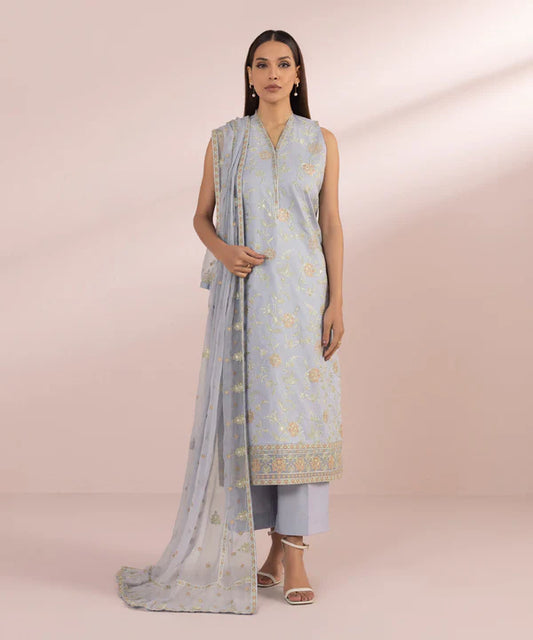 3 Piece - Embroidered Lawn Suit