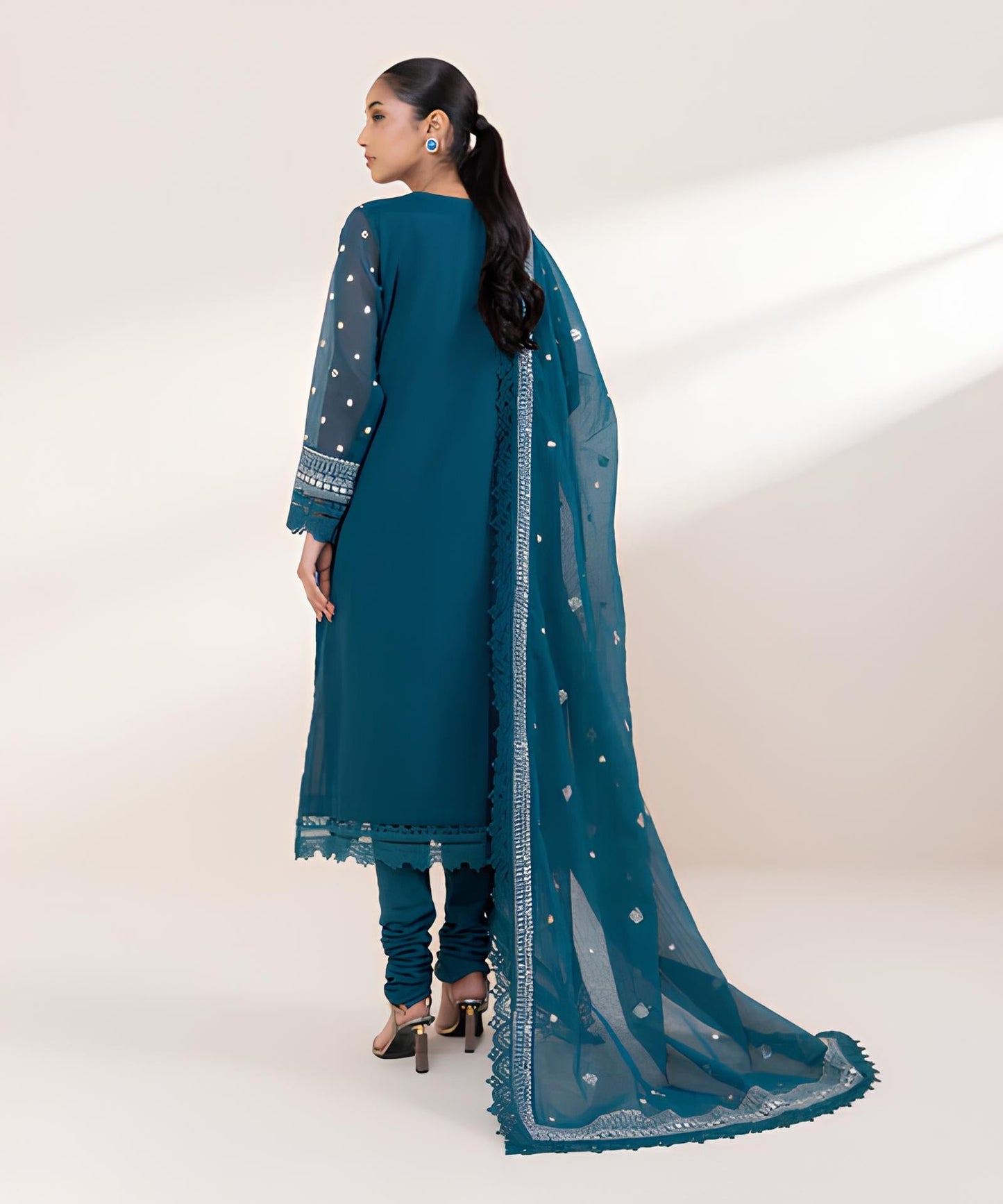 3 Piece - Embroidered Karandi Suit