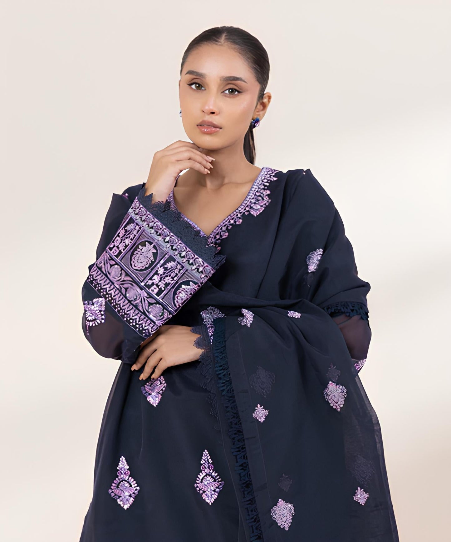 3 Piece - Embroidered Karandi Suit