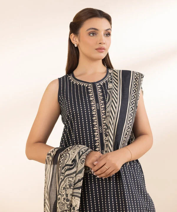 2 Piece - Embroidered Lawn Suit