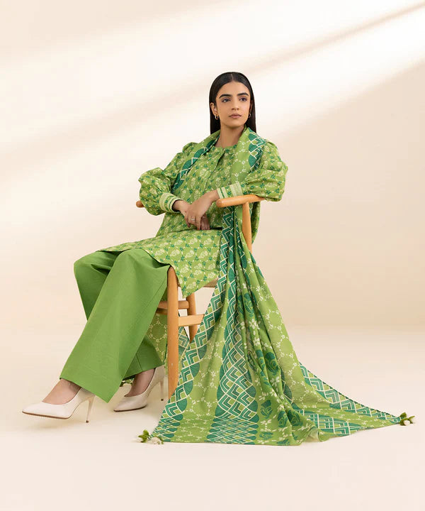 3 Piece - Printed Khaddar Suit