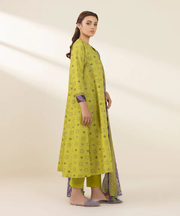 3 Piece - Printed Khaddar Suit