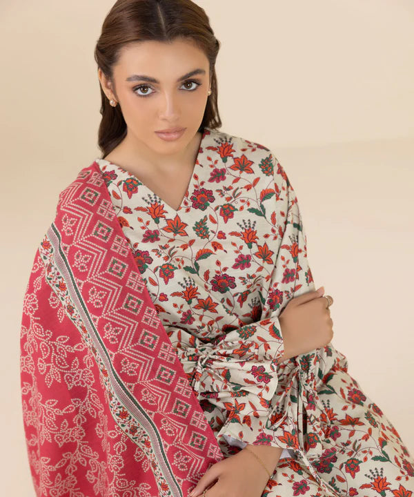 3 Piece - Printed Khaddar Suit