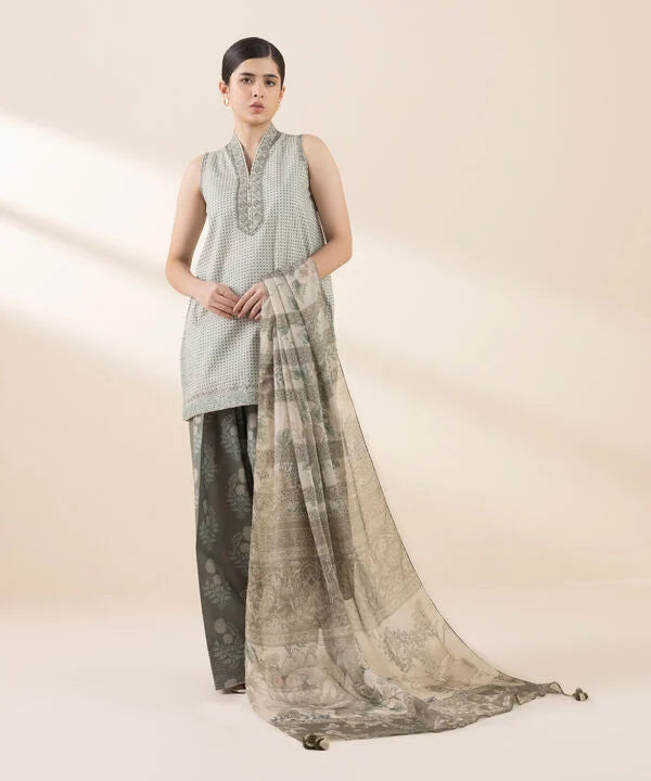 3 Piece - Embroidered Lawn Suit