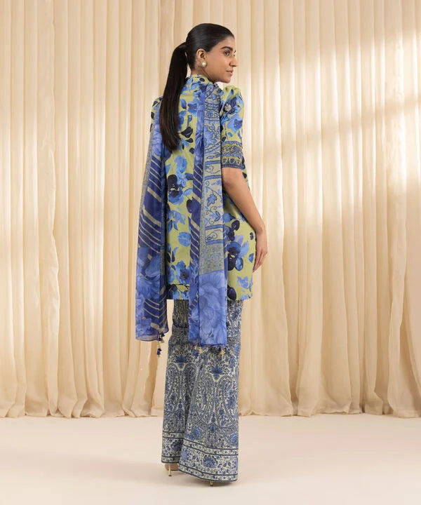 3 Piece - Embroidered Lawn Suit