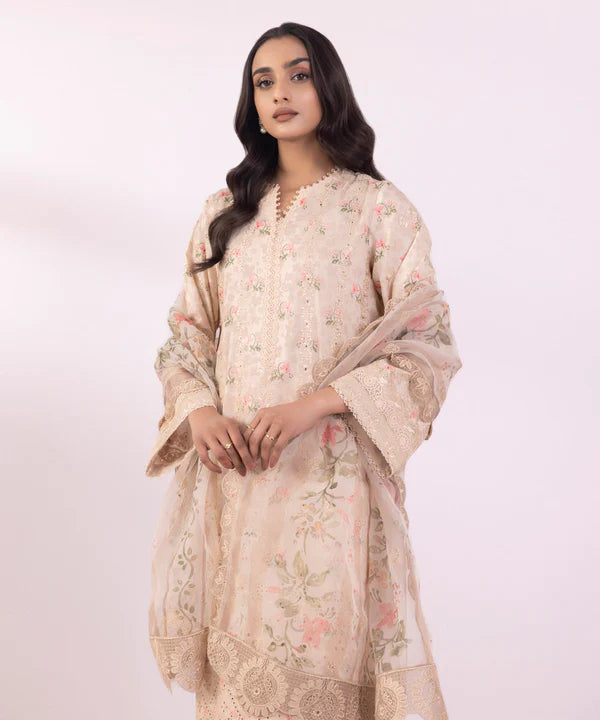 3 Piece - Embroidered Lawn Suit