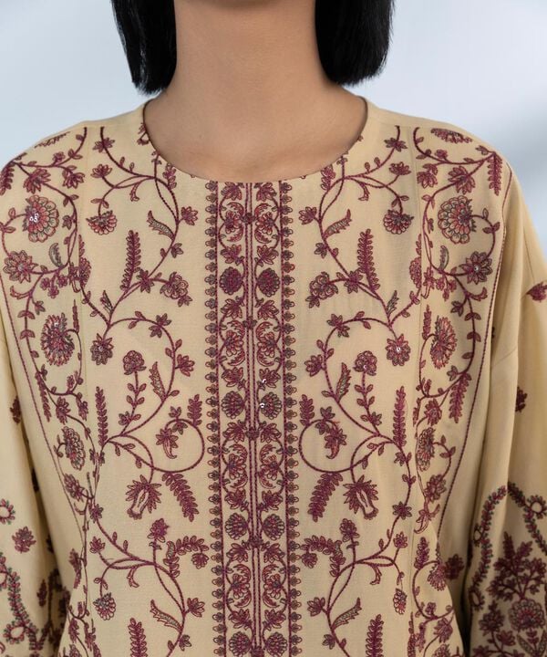 3 Piece - Embroidered Lawn Suit`