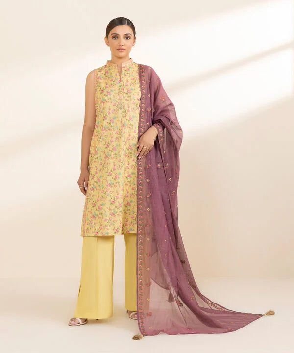 3 Piece - Embroidered Lawn Suit