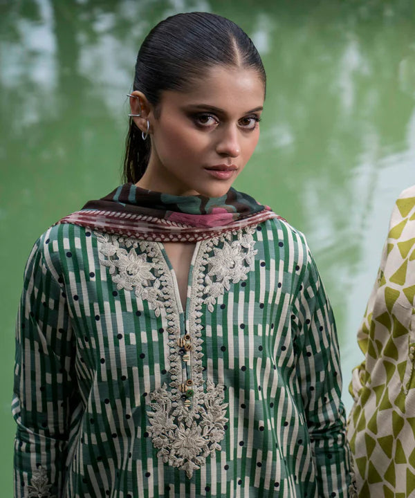 3 Piece - Embroidered Khaddar Suit