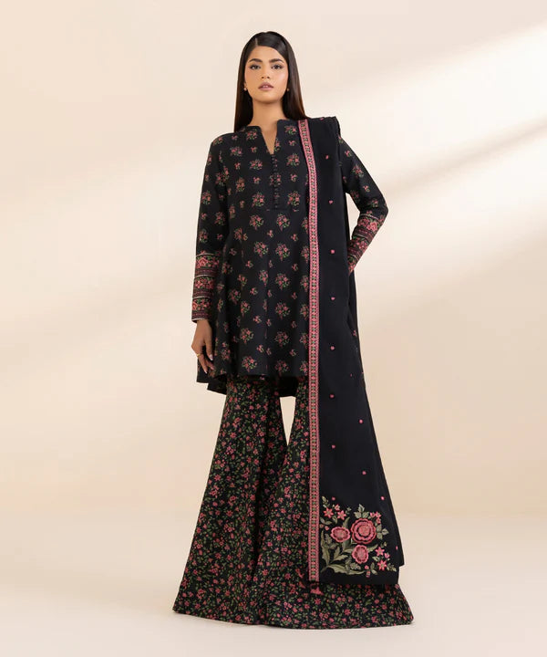 3 Piece - Embroidered Light Khaddar Suit