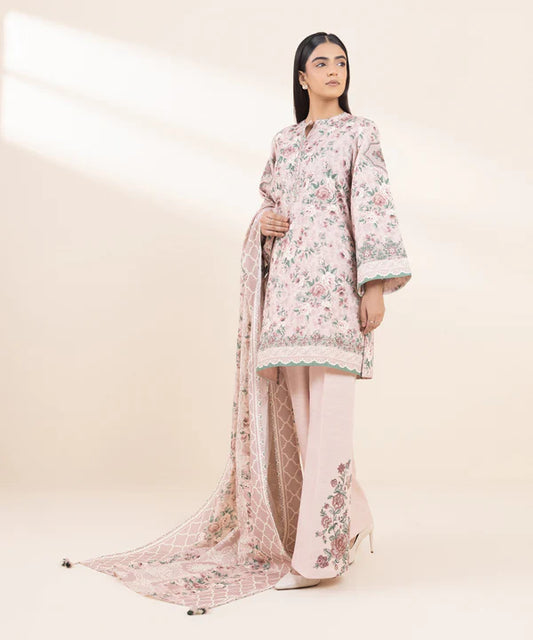 3 Piece - Embroidered Light Khaddar Suit