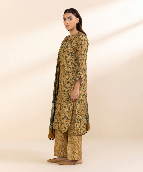 3 Piece - Printed Light Khaddar Suit