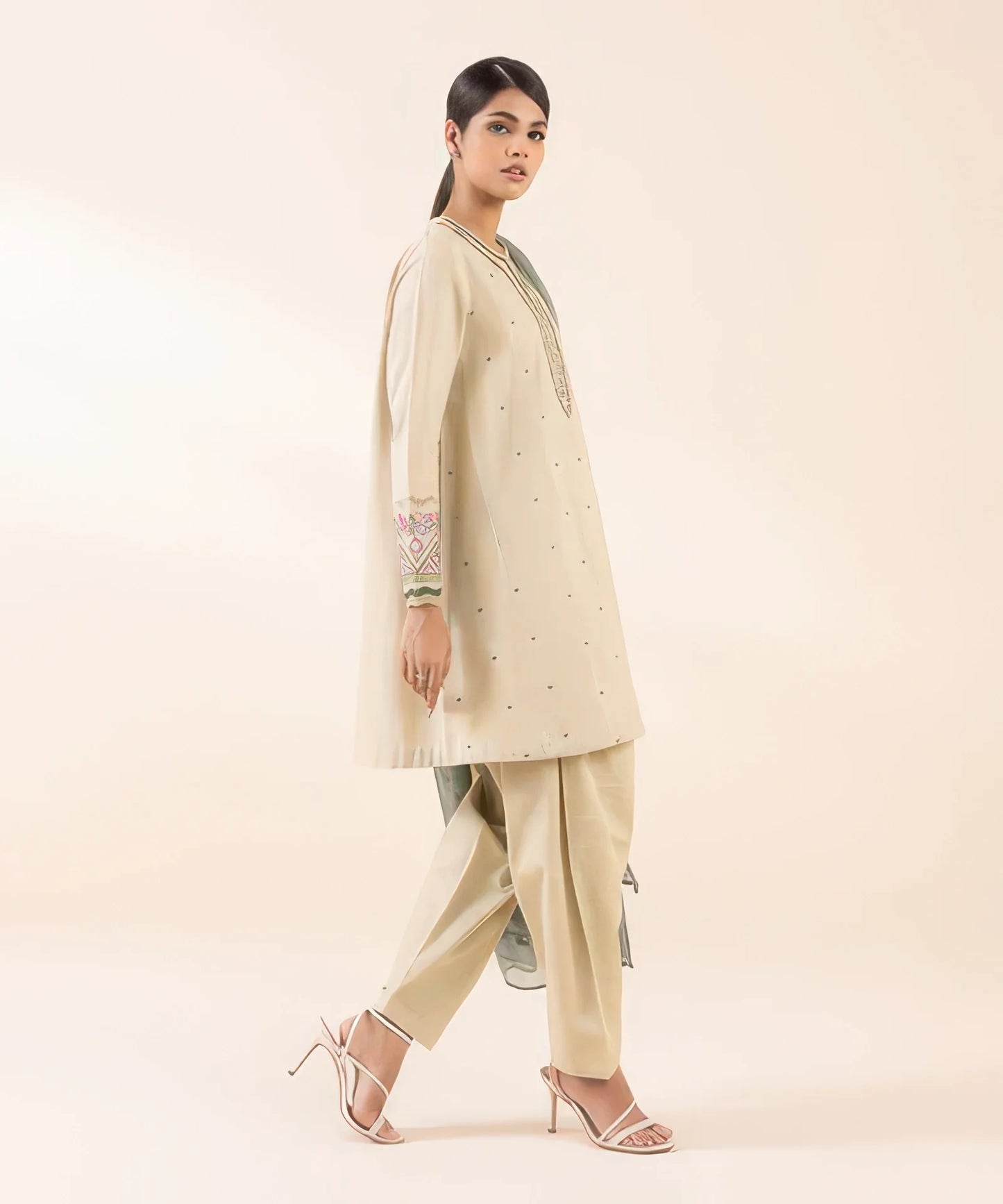 3 Piece - Embroidered Light Khaddar Suit