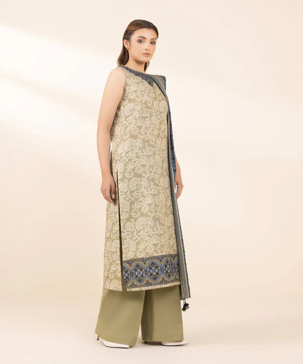 3 Piece - Embroidered Light Khaddar Suit