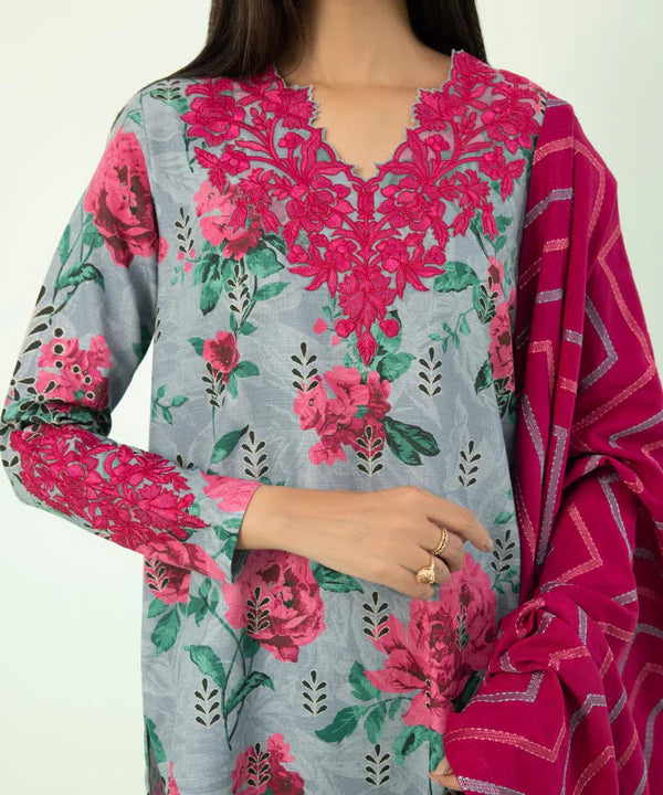 3 Piece - Embroidered Khaddar Suit